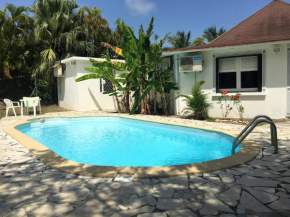 Maison de 3 chambres a Saint Francois a 300 m de la plage avec piscine privee jardin clos et wifi